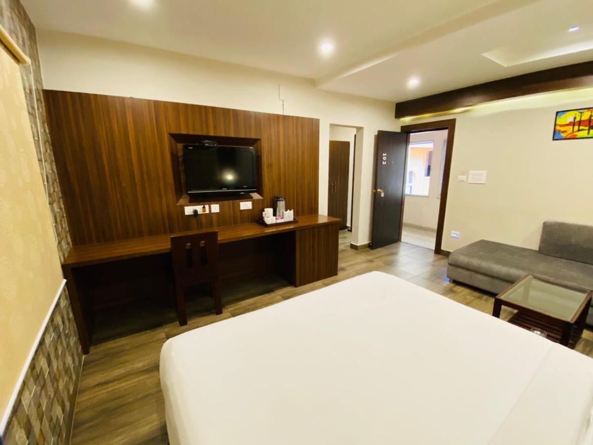 Hotel Saluja Residency Siliguri Zewnętrze zdjęcie